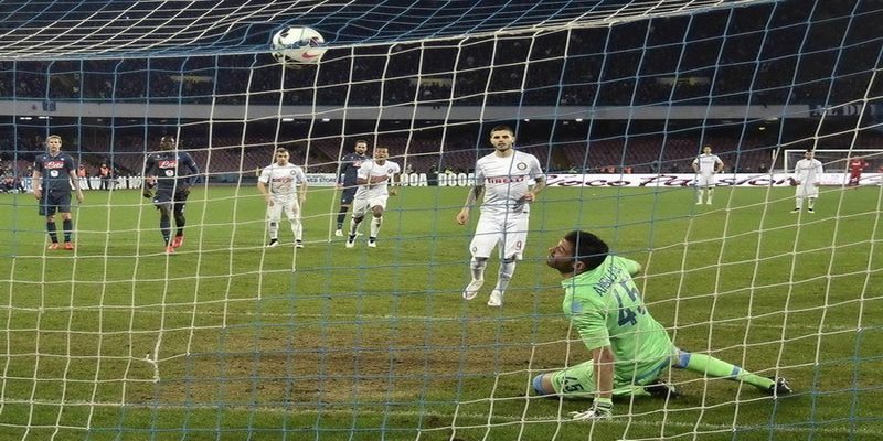 Có nên lạm dụng đá Panenka không?